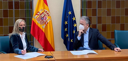 Elena Martínez (ISM) y Héctor Illueca (OE ITSS)